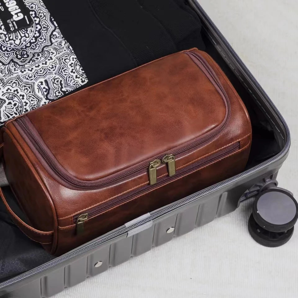 KAPSUL Wash — Hanging Toiletry Bag