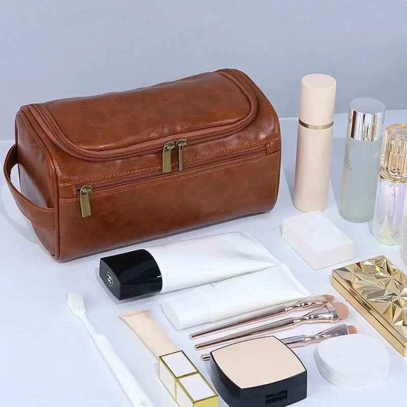 KAPSUL Wash — Hanging Toiletry Bag